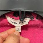 Main Strip  Pink leopard print cropped denim jacket Photo 1