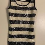 Old Navy  ladies sleeveless top is a size Small/P Photo 5