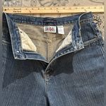 Bill Blass  Y2K women Easy fit straight cut 
High waist  moms jeans Size 6 Photo 9