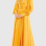 Mac Duggal NEW  Ieena Duggal Marigold Long Sleeve Evening Dress 67847 Photo 0