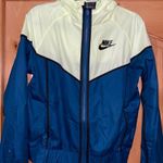 Nike Wind Breaker Photo 0