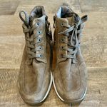 Caprice Women’s Ankle Boots Brown Size 8 / 39 EUC Photo 1