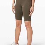 Lululemon Invigorate High-Rise Short 10" Photo 0
