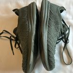 APL Lululemon Women’s  Techloom Phantom Olive Green Sz 10,5 VGUC Photo 5