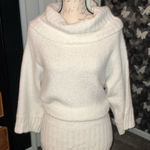 Bebe sweater Photo 0