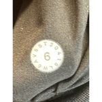 Lululemon Black Capri Crop Nylon Woman’s Yoga Pants Athleisure Wear Size 6 Photo 2