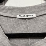 Gray Sleeveless Muscle Tee with Crew Neck Photo 1