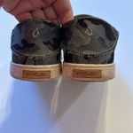 OluKai Pehuea Pai Convertible Sneakers Camo Green Size 9 Photo 2