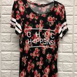 Raggs II Riches  floral rose print graphic tee CHIC HAPPENS junior‎ size M Photo 0