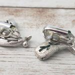 Vintage Clip On Earrings Photo 2