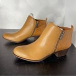 Lucky Brand Women's Basel Ankle Booties Caramel New Milled Old English Sz 7.5 Photo 2