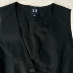 Gap  Women’s Black Cropped Linen Vest  Photo 2