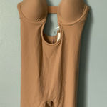 SKIMS NWT  deep plunge mid thigh bodysuit  Photo 0