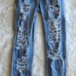 American Eagle Ripped Mom Jeans Size 2 REG Photo 0