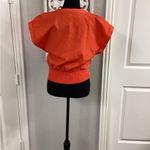 Evereve  top with caped sleeves and a gathered waist. Photo 2