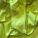 Lululemon  Hotty Hot High Rise Lined Short 4” Sz6 Electric Lemon Photo 10
