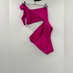 GIGI C France One Piece in Fuchsia Pink Size XS Photo 7