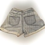 Noisy May  distressed jorts Size S Photo 3