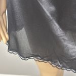 Vintage Wondermaid Half Slip Short Black Size Small 100% Nylon USA Made Lace Photo 3