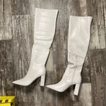 Wild Pair Elegant Cream Knee-High Boots Size 8 Photo 1