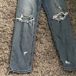 American Eagle  distressed mom jeans size 2 long Photo 1