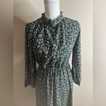 NWT Colza size small elastic fitted waist green with small cream flowers Photo 4