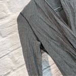 Lululemon Size 4 Radiant Long Sleeve Tonka Stripe Black Heathered Medium Grey Photo 10