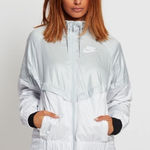 Nike  Sportswear Windrunner Jacket Windbreaker Silver Medium Gorpcore Sporty Chic Photo 0