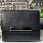 Gucci Authentic  Black Textured Leather Wallet Photo 0