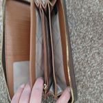 Michael Kors Micheal kors brown monogram zip wallet Photo 8