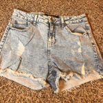 Indigo Rein  Denim Shorts‎ Distressed Frayed Hem Acid Wash Blue Size 11 Photo 0