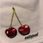 Edikted Cherry Crème  Sweatshorts  Photo 3