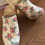 Report Pink and Cream Floral Mules with Wooden Heel size 10 Photo 9