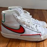 Nike  Blazer Mid Women’s 77 Vintage Photo 2