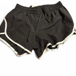 Danskin Now Athletic Black & White Size Large (L) Shorts Photo 1