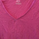 Hue FINAL MARKDOWN Ladies  tee small Photo 2