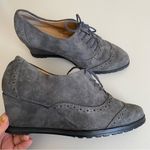 Ellen Tracy  Active Gray Tobin Oxford Wedge SZ 8.5 suede booties‎ wingtip Photo 0