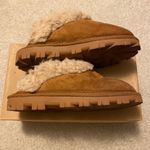 UGG Women’s Dakota 1212W Camel Slipper Size 6 Lightly Used Very Good Condition Photo 0