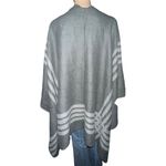 BB Dakota Poncho Photo 4