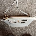 Grossi cream bow front pebble leather mini crossbody purse Gold Photo 2