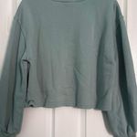 Universal Threads Universal Thread Cropped Sweatshirt Photo 0