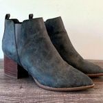 BC Footwear |Gray Vegan Leather Pointy Toe Heeled Booties sz 8.5 Photo 0