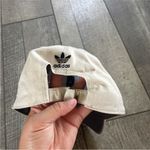 Adidas  Off-White Adjustable Baseball Style Hat. Photo 2