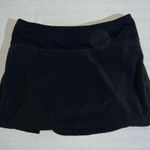 Lululemon  Womens Play The Pleats Skirt Skort Black Size 4 Tennis Preppy Golf Photo 0