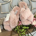 Steve Madden  Slipper Pink Fluffy Comfy Slides House Shoe Women 7 8 Plush Slip On Photo 2