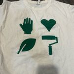 Starbucks volunteer White T Photo 1