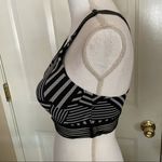 Victoria's Secret Victoria Sport by Victoria’s Secret Sports Bra Photo 5