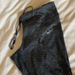 Nike Dri fit Capri yoga workout leggings Sz medium Photo 5