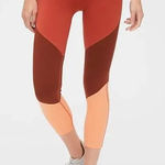 GapFIT Eclipse High Waist Color Block 7/8 Leggings Size Medium Photo 0