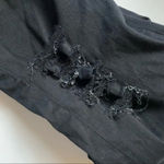 frame denim Frame • Le Skinny De Jeanne Black Film Noir Jeans Destructed Destroyed Photo 6